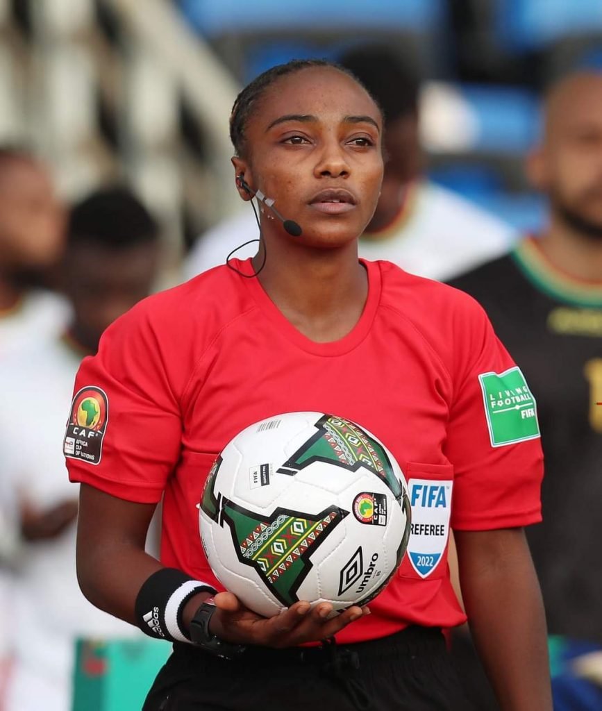[LeCoupD’oEiL] Football : Quatar 2022 : Salima Radhia MUKANSANGA ...